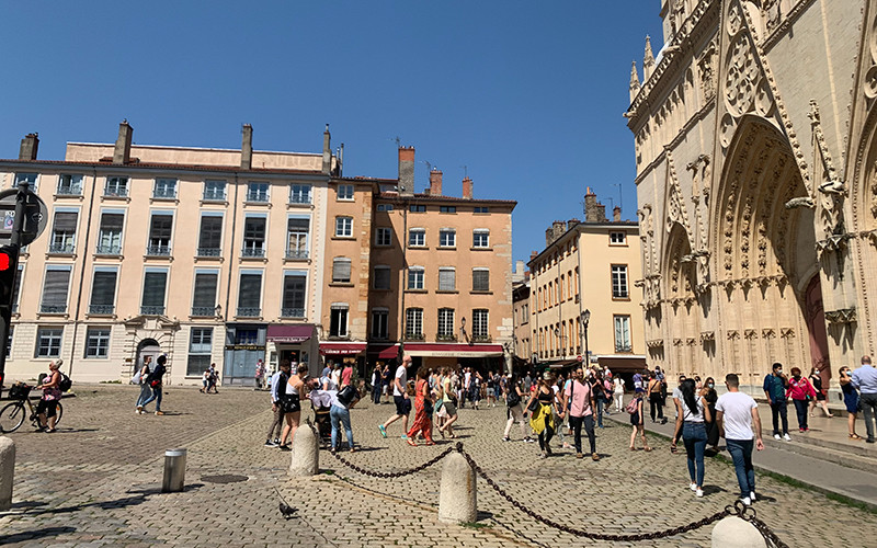 Từ ngày 21-7 tại Pháp, chứng nhận y tế sẽ được áp dụng đối với các hoạt động giải trí có trên 50 người tham gia. 