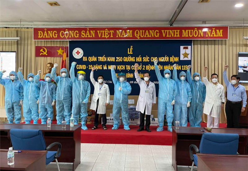 Bệnh viện Nhân dân 115 ra quân triển khai 250 giường hồi sức Covid-19 nguy kịch tại đặt tại Bệnh viện huyện Bình Chánh. (Ảnh: Bệnh viện Nhân dân 115)