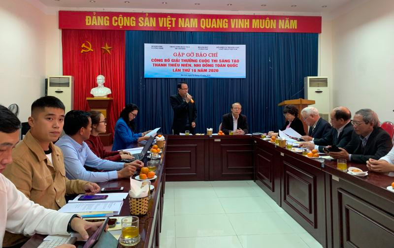 Lễ công bố giải thưởng.