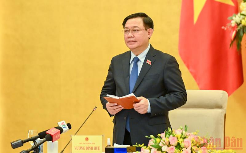 Chủ tịch Quốc hội Vương Đình Huệ phát biểu ý kiến tại tọa đàm. (Ảnh: Duy Linh)