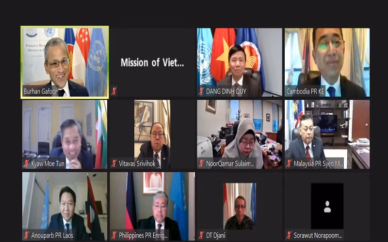 Cuộc họp do Đại sứ Đặng Đình Quý, Trưởng Phái đoàn Việt Nam tại LHQ chủ trì với sự tham dự của các Đại sứ, Đại biện, Trưởng Phái đoàn các nước ASEAN tại LHQ. (Ảnh: Bộ Ngoại giao Việt Nam)