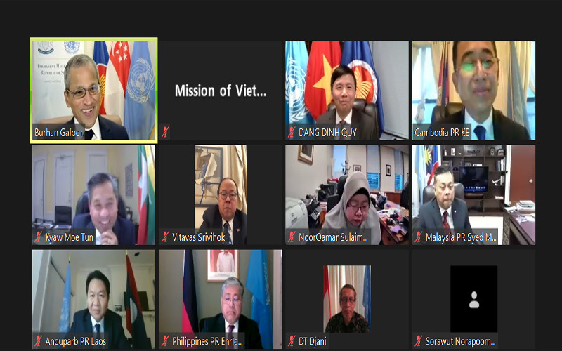 Cuộc họp do Đại sứ Đặng Đình Quý, Trưởng Phái đoàn Việt Nam tại LHQ chủ trì với sự tham dự của các Đại sứ, Đại biện, Trưởng Phái đoàn các nước ASEAN tại LHQ. (Ảnh: Bộ Ngoại giao Việt Nam)