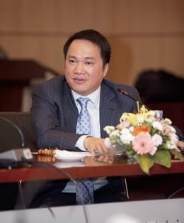 Theo Chủ tịch Techcombank Hồ Hùng Anh, dự kiến 1.900 suất học bổng sẽ được trao cho học sinh nghèo trong năm học 2012- 2