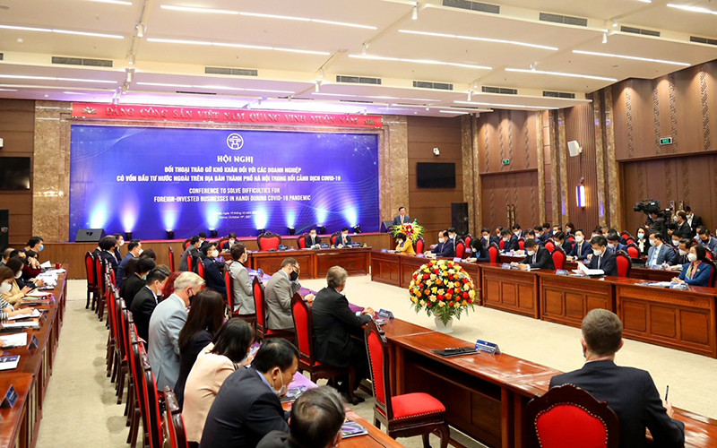 Hội nghị đối thoại tháo gỡ khó khăn cho doanh nghiệp FDI diễn ra sáng 19/10 (Ảnh: DUY LINH)