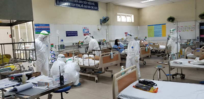 Hiện bệnh nhân nghi nhiễm này đang được cách ly, điều trị tại bệnh viện dã chiến Hòa Vang.