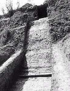 Một hố khai quật cung A Phòng.