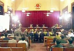 Bắt đầu phiên tòa phúc thẩm vụ án Lã Thị Kim Oanh và đồng phạm