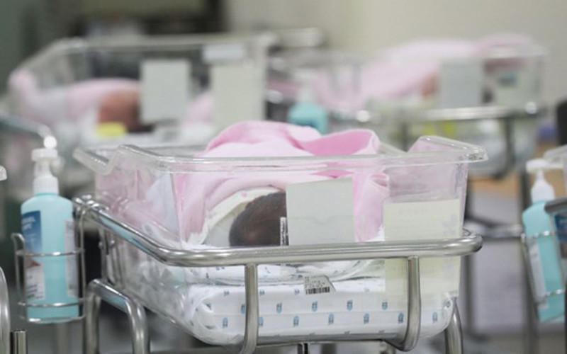 Một trẻ sơ sinh tại Seoul, Hàn Quốc. (Nguồn: Yonhap/TTXVN)