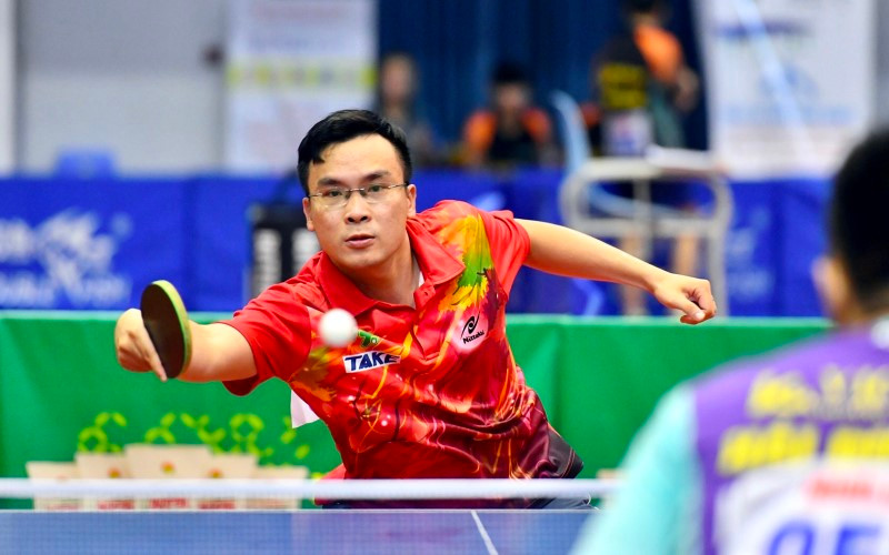 Tay vợt kỳ cựu Trần Huy Bảo (TP Hồ Chí Minh).