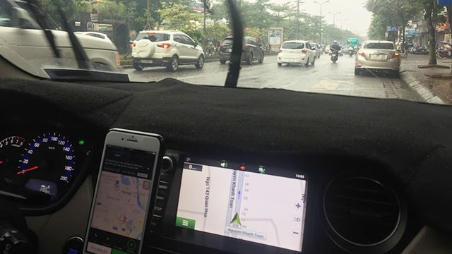 Từ 0 giờ ngày 1-4, các hãng xe công nghệ đã công bố tạm dừng cung cấp nhiều dịch vụ vận chuyển bằng ô-tô.