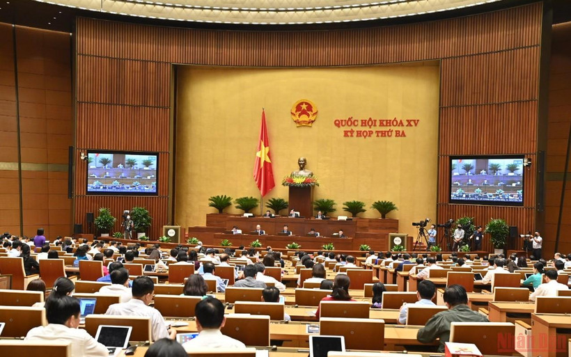 Quang cảnh phiên họp Quốc hội tại Hội trường Diên Hồng, sáng 2/6. (Ảnh: KHOA NGUYÊN)