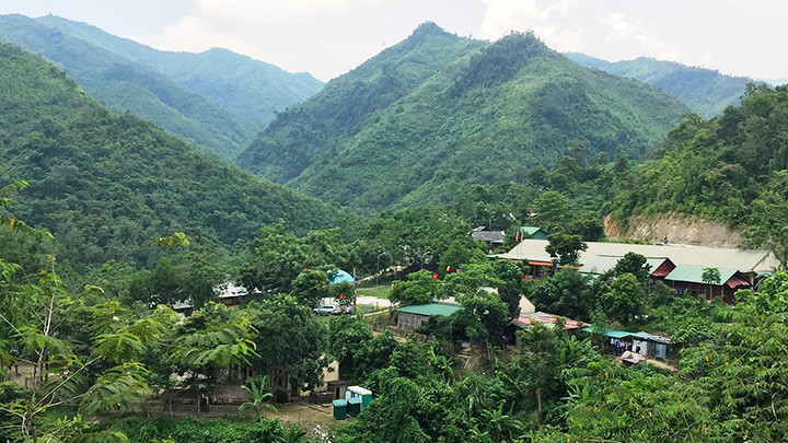 Bản Na Con Phen, xã Hữu Khuông, huyện Tương Dương (Nghệ An).