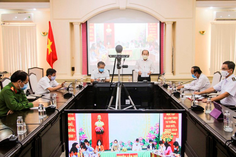 Phó Chủ tịch UBND tỉnh Đồng Tháp Đoàn Tấn Bửu yêu cầu ngành y tế tỉnh trong trạng thái sẵn sàng nhận nhiệm vụ phòng, chống dịch Covid-19.