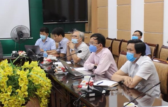 Tiếp tục hội chẩn điều trị cho các ca bệnh nặng