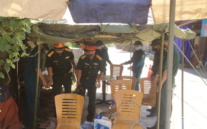 Chốt cách ly tại xóm 12 xã Nhật Tân, huyện Kim Bảng, Hà Nam.