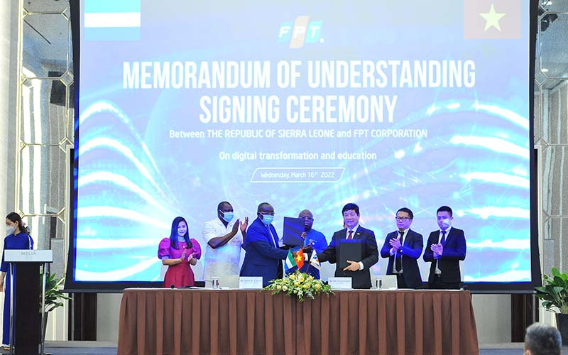 Lễ ký kết hợp tác giữa FPT và Chính phủ Sierra Leone. (Ảnh: Ninh Cơ)