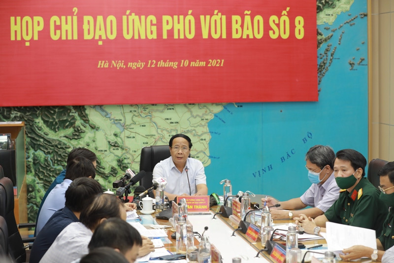 Cuộc họp Ban Chỉ đạo ứng phó với bão số 8 chiều 12/10.