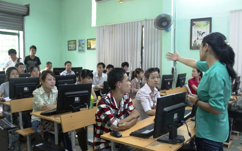 Dạy nghề công nghệ thông tin cho người khuyết tật.