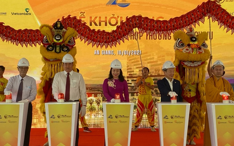 Chính thức khởi công xây dựng dự án Khu phức hợp nhà ở kết hợp thương mại dịch vụ tọa lạc tại phường Mỹ Bình, TP Long Xuyên. 