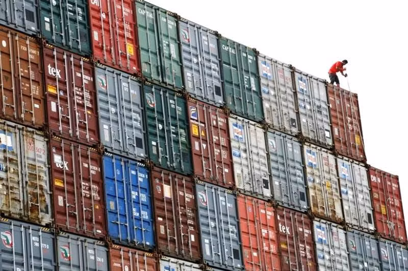 Các container tại cảng Klang, ngoại ô Kuala Lumpur, Malaysia. 