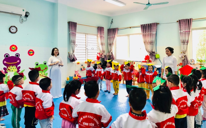 Nhiều trẻ em trường tư thục là con công nhân các khu công nghiệp.