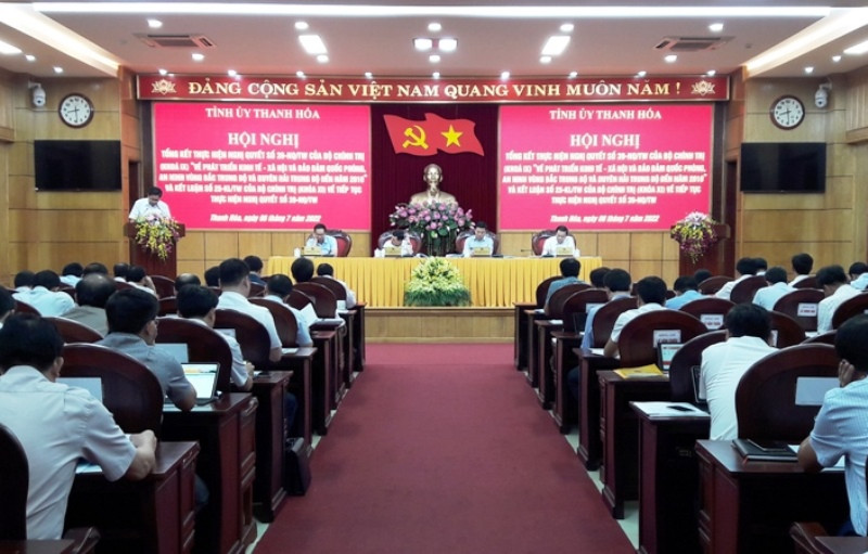 Toàn cảnh hội nghị.