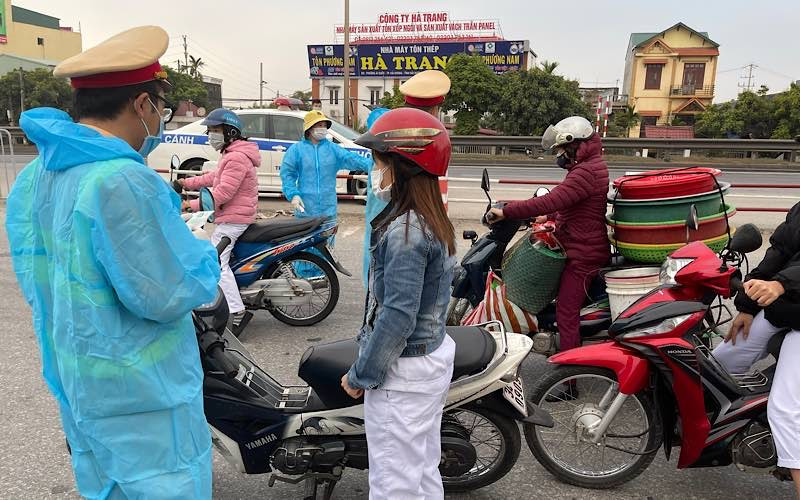 Chốt kiểm soát phòng, chống dịch ở phường Ái Quốc, TP Hải Dương.