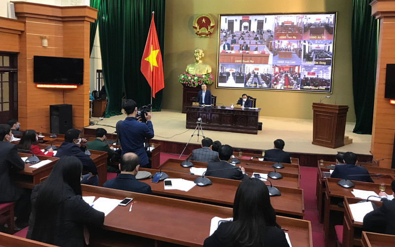 BCĐ Phòng chống dịch Covid-19 tỉnh Hưng Yên họp bàn triển khai các giải pháp dập dịch Covid-19 ở xã Yên Phú, huyện Yên Mỹ, tỉnh Hưng Yên.