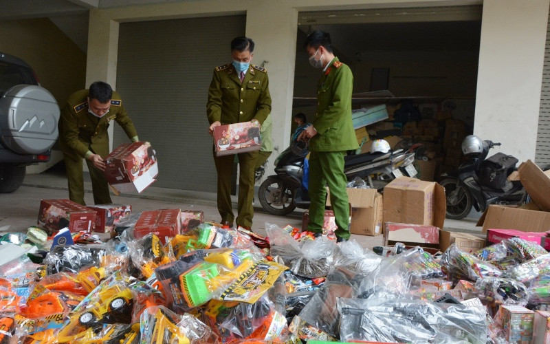 Tiêu hủy hơn 3.500 sản phẩm nguy hại