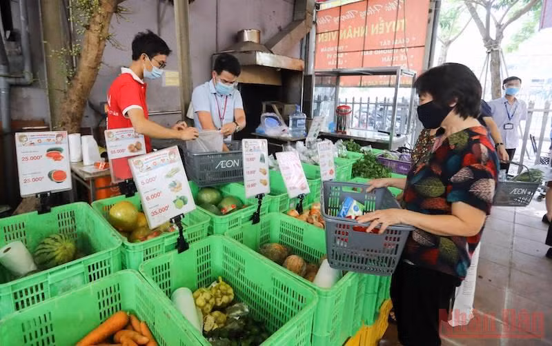 Hà Nội triển khai điểm bán hàng lưu động phục vụ người dân khi giãn cách