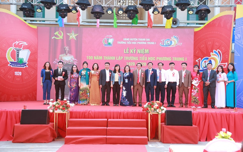 Kỷ niệm 100 năm Trường tiểu học Phương Trung 1