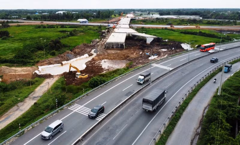 Cao tốc Trung Lương - Mỹ Thuận.