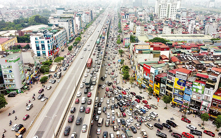 Cảnh tắc đường trong những ngày lễ tại khu vực đường vành đai 3 (Hà Nội). Ảnh: VŨ TOÀN