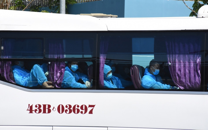 Các công dân được đưa về khu vực cách ly tập trung theo quy định, tại TP Đà Nẵng và tỉnh Quảng Ngãi.