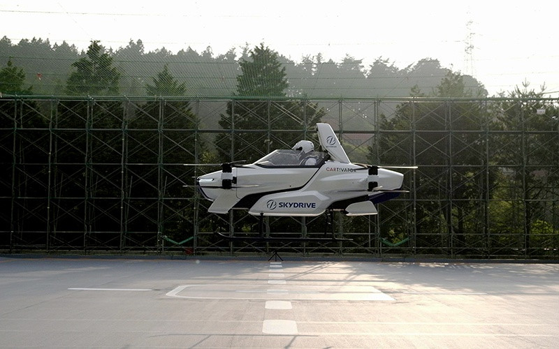 Nguyên mẫu xe bay được Nhật Bản thử nghiệm thành công.