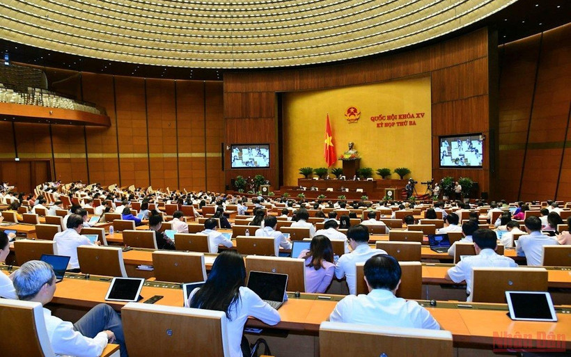 Quang cảnh phiên họp của Quốc hội sáng 3/6. (Ảnh: NGUYÊN KHOA)