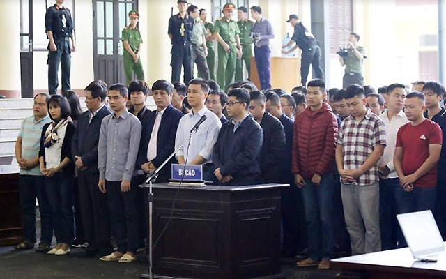 Các đối tượng trong đường dây đánh bạc nghìn tỷ qua mạng đã bị TAND tỉnh Phú Thọ đưa ra xét xử.