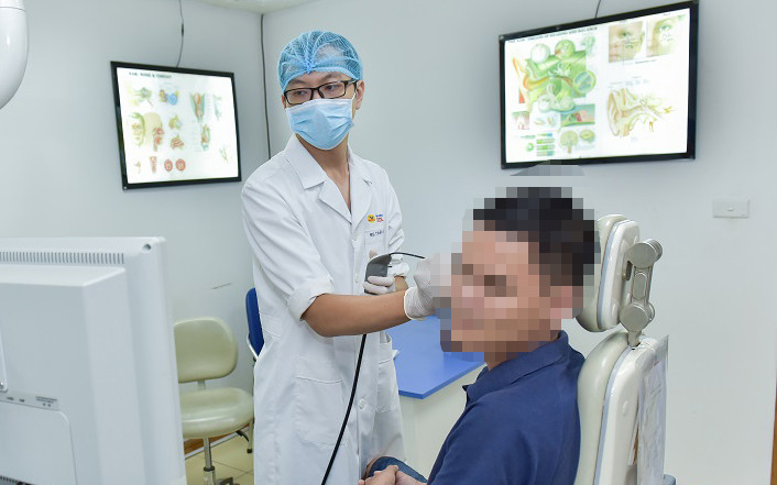 Khi xuất hiện các triệu chứng khàn tiếng, nuốt đau, nuốt vướng cần đi khám tai mũi họng.