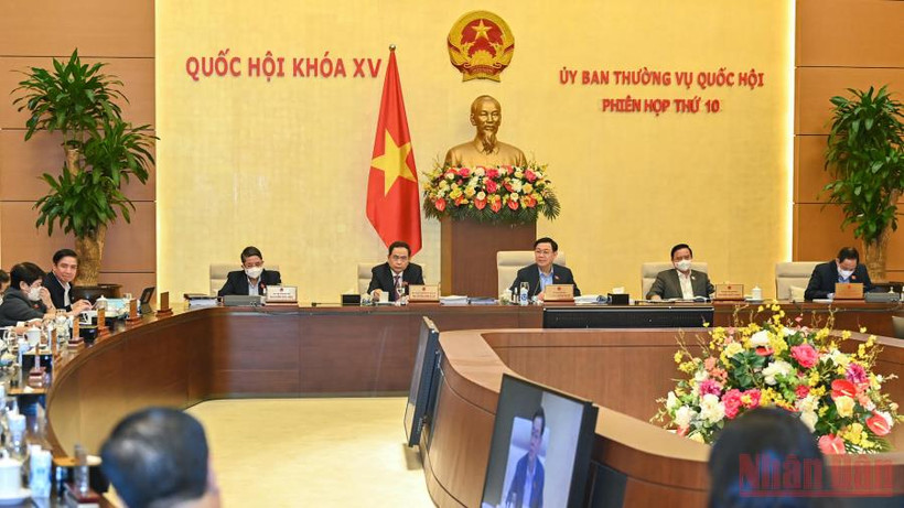 Ủy ban Thường vụ Quốc hội thảo luận cho ý kiến về dự án Luật Phòng, chống bạo lực gia đình (sửa đổi). 