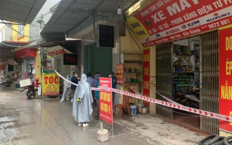 Huyện Việt Yên phong tỏa một số khu dân cư tại xã Quang Châu, nơi có các ca bệnh từng thuê trọ.