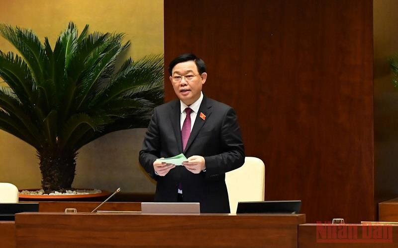 Chủ tịch Quốc hội Vương Đình Huệ phát biểu bế mạc phiên chất vấn và trả lời chất vấn. (Ảnh: LINH NGUYÊN)