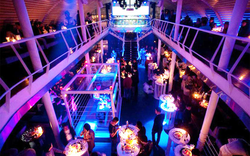 Từ 0 giờ ngày 8/4, các quán bar, karaoke tại Hà Nội được hoạt động trở lại (Ảnh minh hoạ)