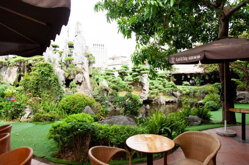 Khu vực hồ nước của quán cà-phê Cát Tường (khu đô thị Hòa Vượng, phường Lộc Vượng, TP Nam Định), nơi xảy ra vụ việc.