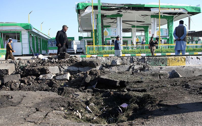 Hiện trường một vụ đánh bom liều chết ở Kabul, Afghanistan. (Ảnh: Reuters)