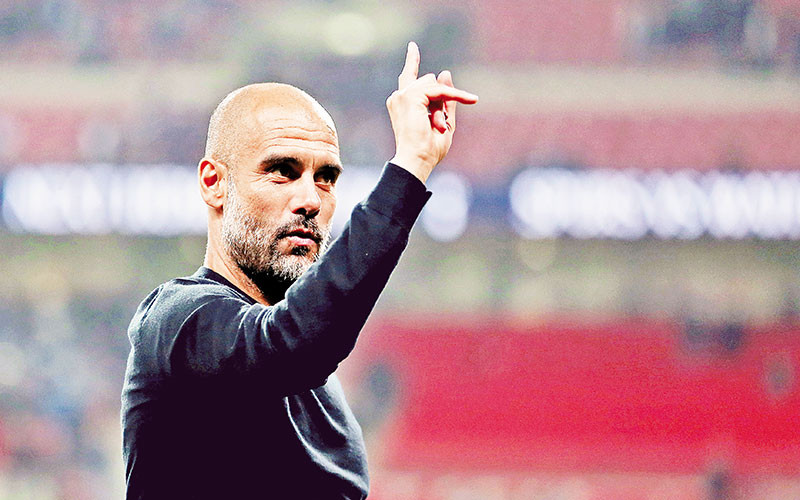HLV Pep Guardiola còn là một nhà thơ.