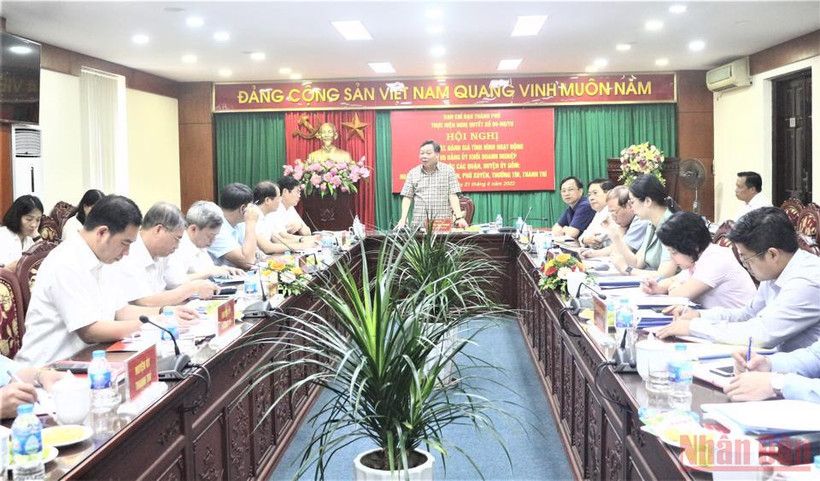 Quang cảnh hội nghị sáng 21/6.