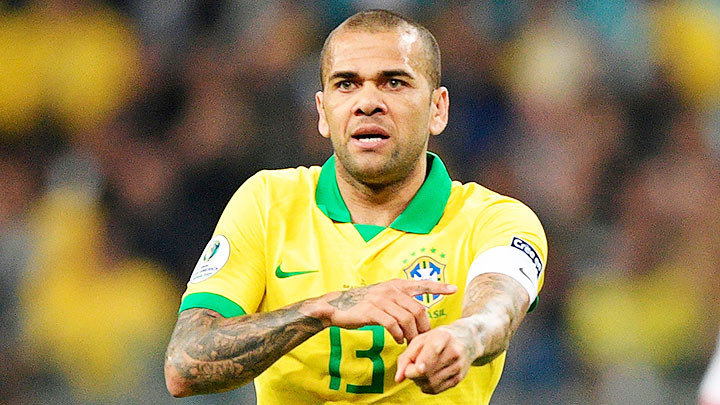 Yếu tố kinh nghiệm của Alves quan trọng với đội tuyển Brazil lúc này.