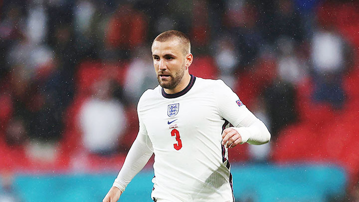 Luke Shaw thi đấu với tình trạng bị rạn xương sườn
