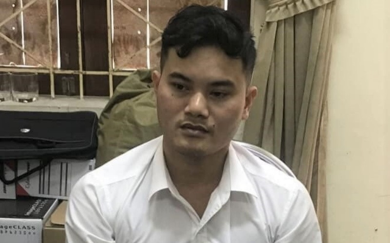 Nguyễn Duy Hướng bị bắt giữ. (Ảnh: Công an cung cấp)