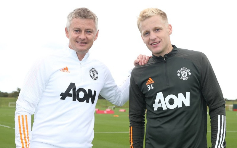 Cho đến nay, Van de Beek vẫn là tân binh duy nhất của MU.